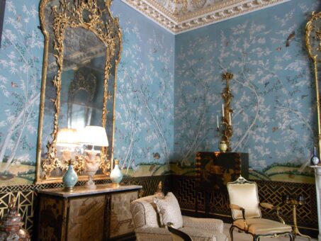 Grimsthorpe Castle mirror on the wall