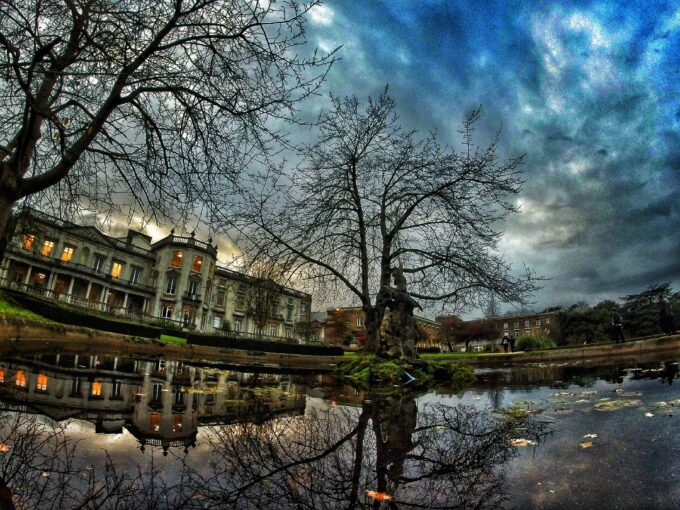 Grove House in London during the winter