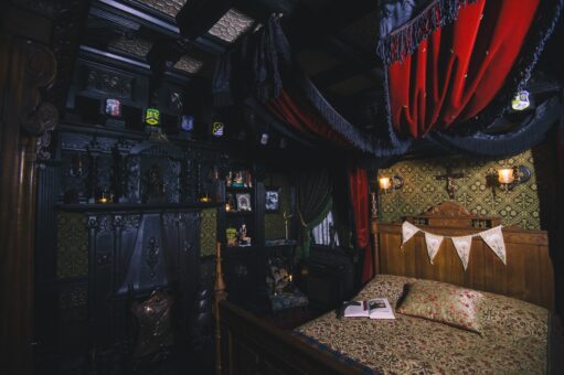 Talliston House mysterious bedroom