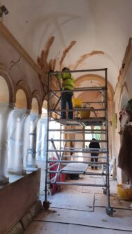 Iford Manor Restoration to plaster and limewash