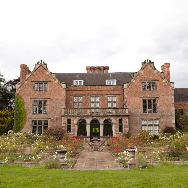 Thrumpton Hall roses