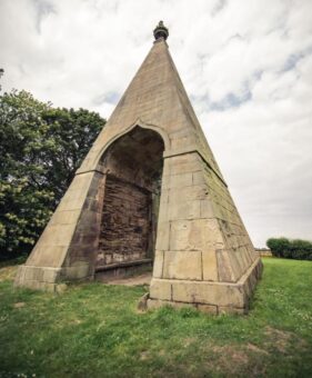 Wentworth Woodhouse Needle's Eye credit Steven Jones