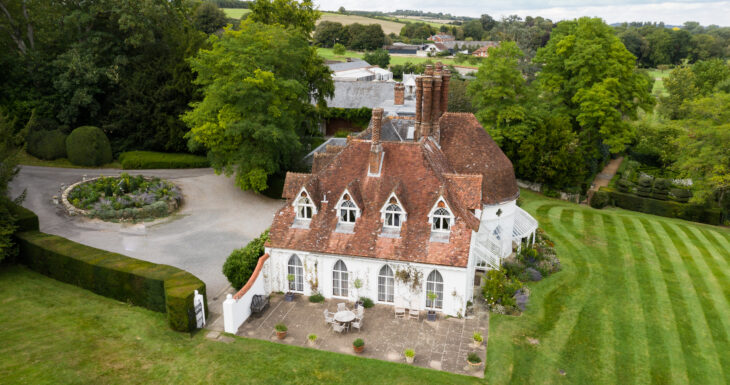 Houghton Lodge Gardens