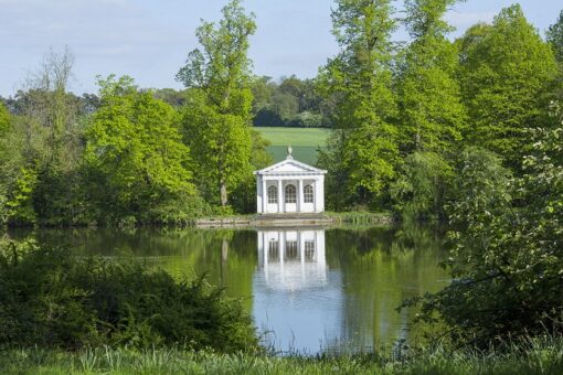 St Paul's Walden Bury