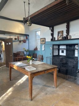 Cogges Manor Farm